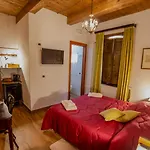 Casa Lanzara - Dimora Storica Nel Cuore Del Pollino Apartment *