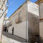 Casa Lanzara - Dimora Storica Nel Cuore Del Pollino Apartment *