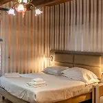 Casa Lanzara - Dimora Storica Nel Cuore Del Pollino Апартаменты