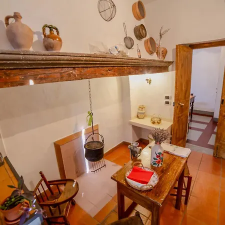 Dimora Storica Nel Cuore Del Pollino *