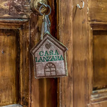 Casa Lanzara - Dimora Storica Nel Cuore Del Pollino Apartman