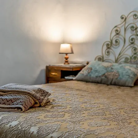 Casa Lanzara - Dimora Storica Nel Cuore Del Pollino *