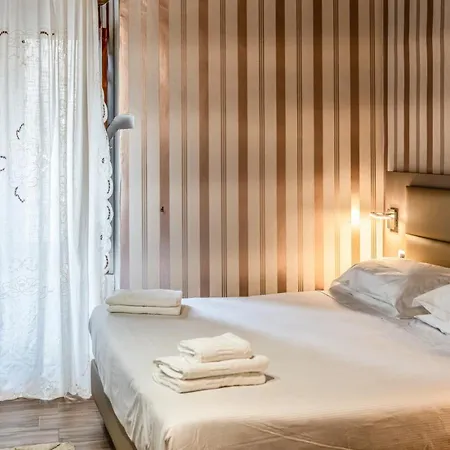 Casa Lanzara - Dimora Storica Nel Cuore Del Pollino Appartement